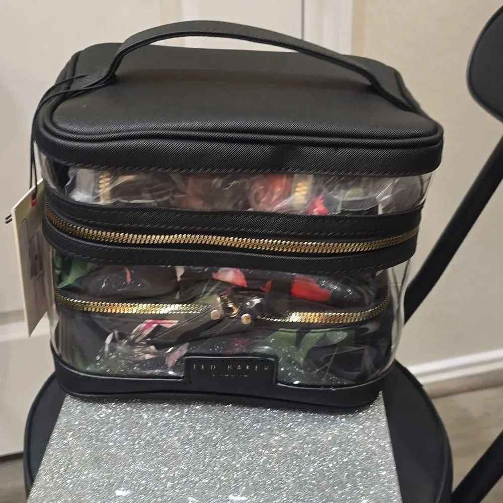 Ted Baker London stylish black